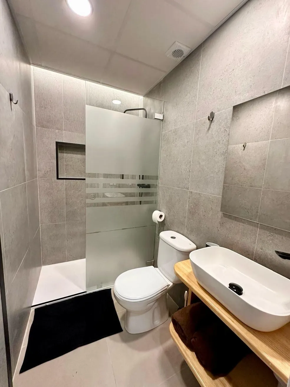 Reforma integral de baño en Les Corts Reformamos tu baño